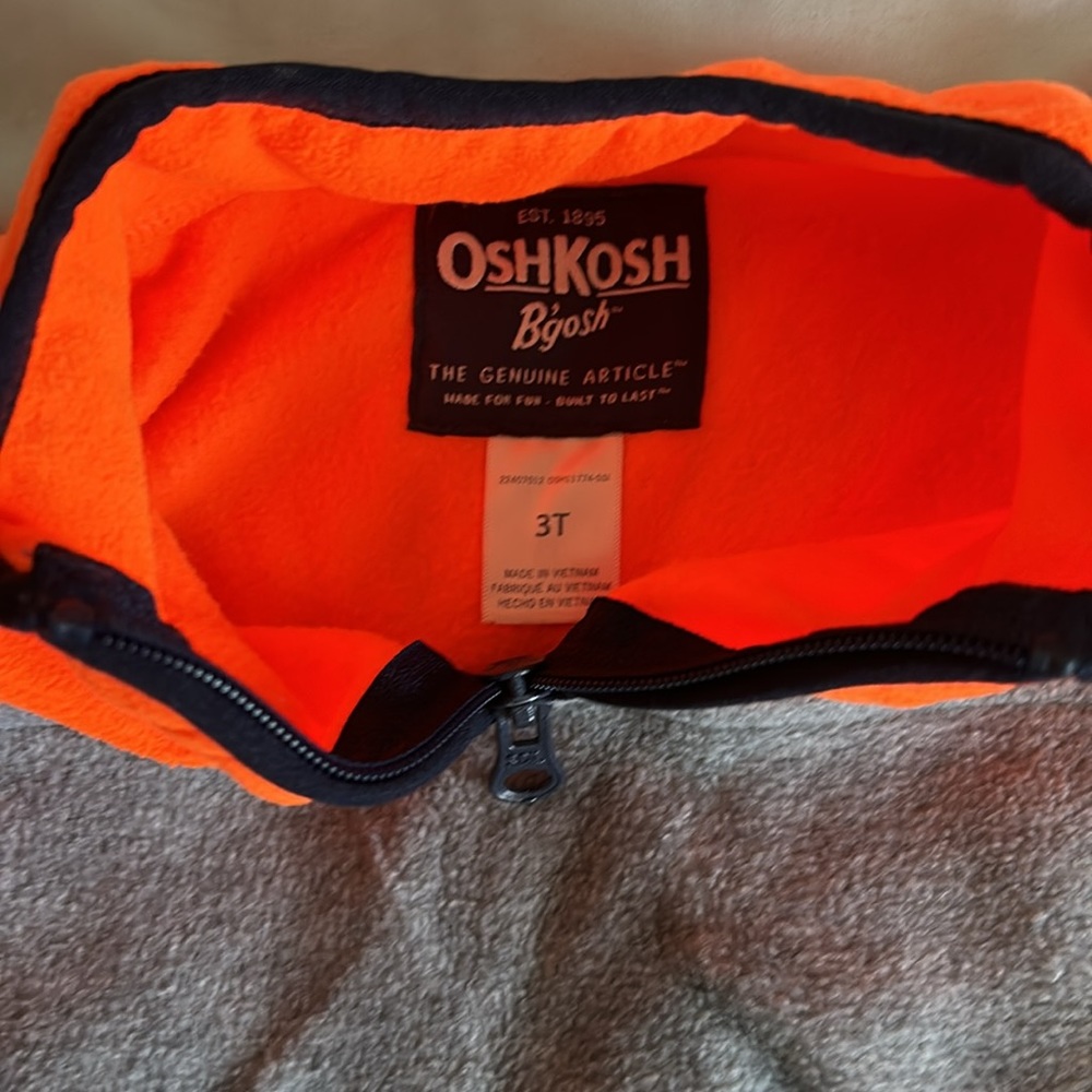 Fleece pullover - Picture 2 of 2
